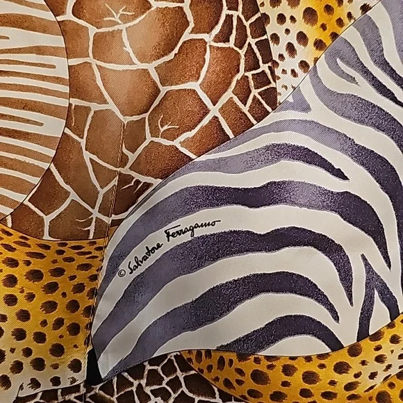 Ladies Salvatore Ferragamo top, sz S - Picture 4 of 6